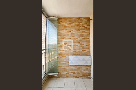 Apartamento para alugar com 72m², 3 quartos e 2 vagas Apartamento para alugar com 72m², 3 quartos e 2 vagasVaranda