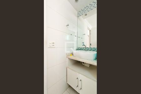 Apartamento para alugar com 72m², 3 quartos e 2 vagas Apartamento para alugar com 72m², 3 quartos e 2 vagasBanheiro da Suíte