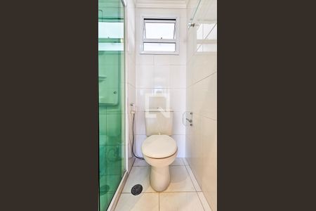 Apartamento para alugar com 72m², 3 quartos e 2 vagas Apartamento para alugar com 72m², 3 quartos e 2 vagasBanheiro