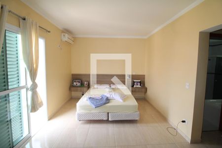 Casa à venda com 244m², 3 quartos e 4 vagasQuarto 2