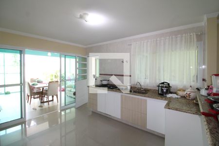 Casa à venda com 244m², 3 quartos e 4 vagasCozinha