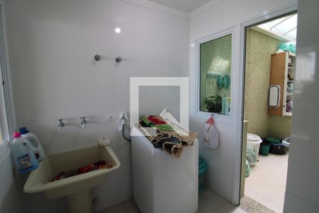 Casa à venda com 244m², 3 quartos e 4 vagasÁrea de Serviço