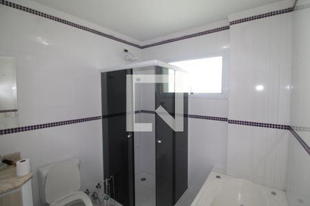 Casa à venda com 244m², 3 quartos e 4 vagasQuarto 2 - Banheiro