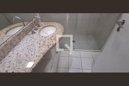 Apartamento à venda com 80m², 2 quartos e 2 vagas Apartamento à venda com 80m², 2 quartos e 2 vagasBanheiro Social