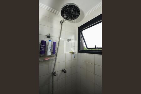 Apartamento à venda com 61m², 2 quartos e 2 vagasChuveiro do Banheiro da Suíte