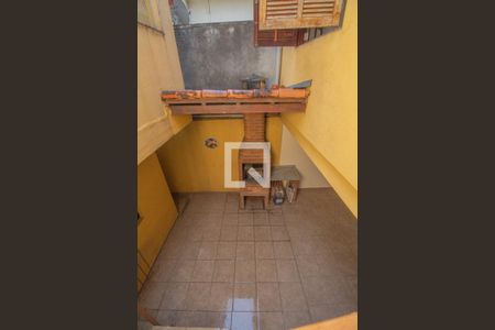 Casa para alugar com 250m², 3 quartos e 4 vagas Casa para alugar com 250m², 3 quartos e 4 vagasQuintal