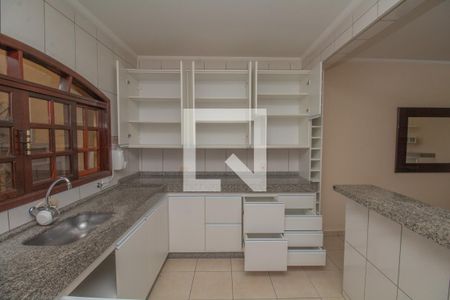 Casa para alugar com 250m², 3 quartos e 4 vagas Casa para alugar com 250m², 3 quartos e 4 vagasCozinha