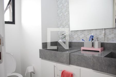 Apartamento à venda com 103m², 2 quartos e 1 vagaBanheiro da Suíte