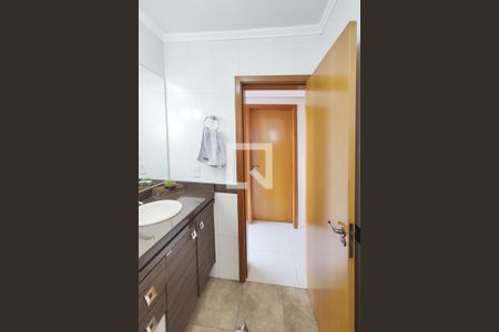 Casa à venda com 165m², 3 quartos e 1 vaga Casa à venda com 165m², 3 quartos e 1 vagaBanheiro