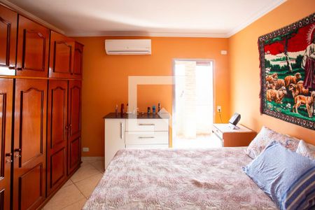 Casa à venda com 773m², 6 quartos e 2 vagas Casa à venda com 773m², 6 quartos e 2 vagasQuarto Suíte