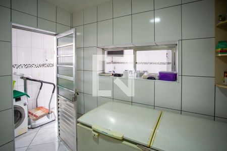 Casa à venda com 773m², 6 quartos e 2 vagas Casa à venda com 773m², 6 quartos e 2 vagasCozinha 2