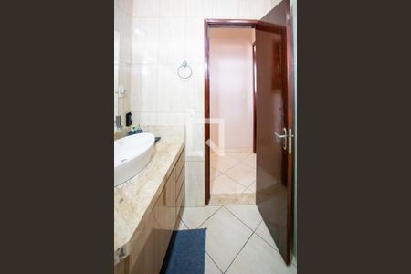 Casa à venda com 773m², 6 quartos e 2 vagas Casa à venda com 773m², 6 quartos e 2 vagasBanheiro 3
