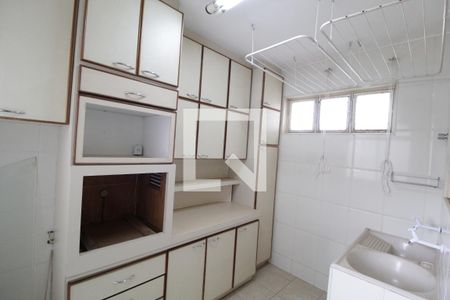 Apartamento para alugar com 124m², 4 quartos e 1 vagaÁrea de Serviço