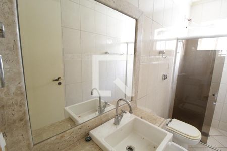Apartamento para alugar com 124m², 4 quartos e 1 vagaBanheiro do Quarto 3