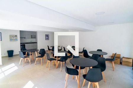 Apartamento para alugar com 28m², 1 quarto e 1 vaga Apartamento para alugar com 28m², 1 quarto e 1 vagaÁrea comum - Salão de festas