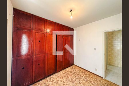 Casa à venda com 168m², 4 quartos e 2 vagascasa 2/quarto 4