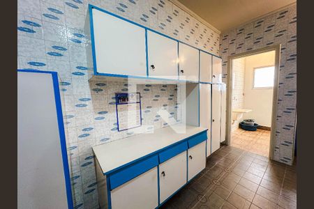 Casa à venda com 168m², 4 quartos e 2 vagascozinha