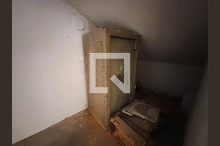 Casa à venda com 168m², 4 quartos e 2 vagascasa 2/Área de Serviço de quarto