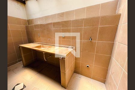 Casa à venda com 168m², 4 quartos e 2 vagascasa 2/cozinha/Área de Serviço