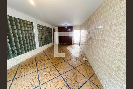 Casa à venda com 168m², 4 quartos e 2 vagasÁrea comum