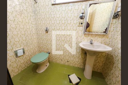 Casa à venda com 168m², 4 quartos e 2 vagascasa 2/banheiro