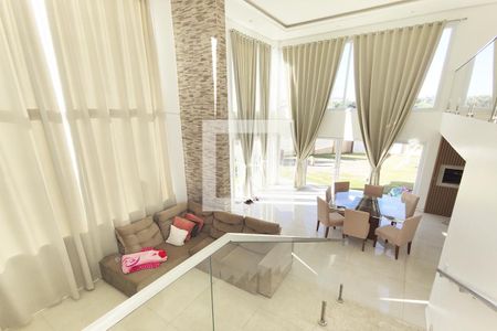 Casa à venda com 182m², 3 quartos e 4 vagasEscada