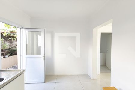 Casa à venda com 182m², 3 quartos e 4 vagasÁrea de Serviço