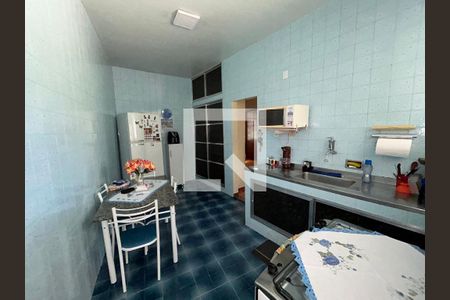 Casa à venda com 373m², 3 quartos e 3 vagasCozinha