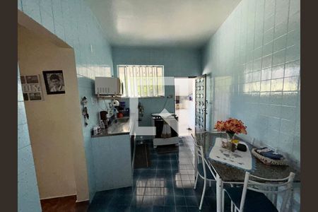 Casa à venda com 373m², 3 quartos e 3 vagasCozinha