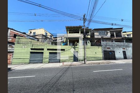 Casa à venda com 373m², 3 quartos e 3 vagasFachada
