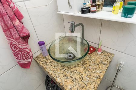 Casa à venda com 76m², 2 quartos e sem vagaBanheiro da Suíte