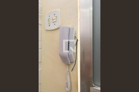 Sala de casa à venda com 2 quartos, 76m² em Olaria, Rio de Janeiro