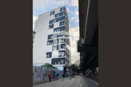 Apartamento à venda com 86m², 2 quartos e sem vaga Apartamento à venda com 86m², 2 quartos e sem vagaFachada