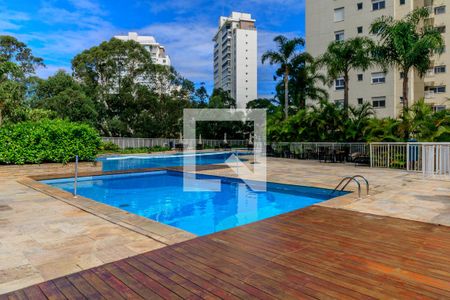 Apartamento à venda com 260m², 3 quartos e 4 vagasÁrea comum - Piscina