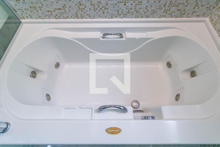 Apartamento à venda com 260m², 3 quartos e 4 vagasBanheiro da Suíte 3