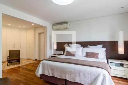 Apartamento à venda com 260m², 3 quartos e 4 vagasSuíte 3