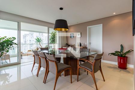 Apartamento à venda com 260m², 3 quartos e 4 vagasSala