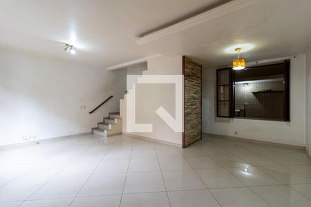 Sala de casa para alugar com 5 quartos, 300m² em Vila Isabel, Rio de Janeiro