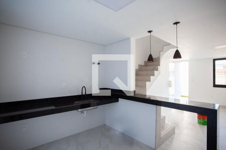 Cozinha de casa à venda com 3 quartos, 95m² em Planalto, Belo Horizonte