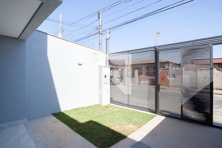 Garagem de casa à venda com 3 quartos, 95m² em Planalto, Belo Horizonte