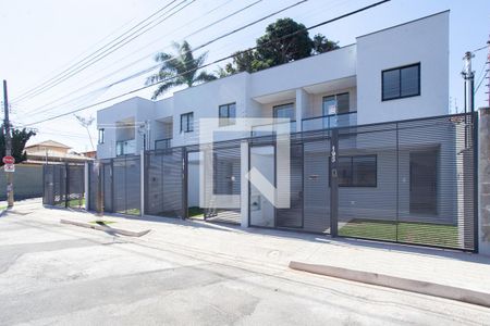 Fachada de casa à venda com 3 quartos, 95m² em Planalto, Belo Horizonte