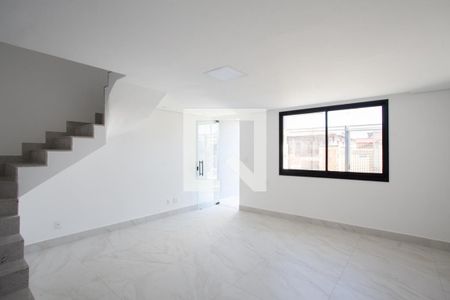 Sala de casa à venda com 3 quartos, 95m² em Planalto, Belo Horizonte