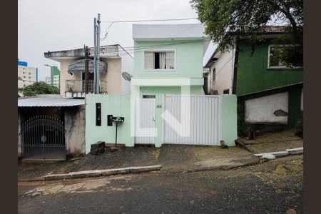 Casa para alugar com 38m², 1 quarto e sem vaga Casa para alugar com 38m², 1 quarto e sem vagaFachada