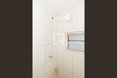 Banheiro de casa para alugar com 1 quarto, 38m² em Jardim Peri, São Paulo
