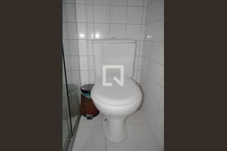 Casa à venda com 200m², 3 quartos e 1 vagaBanheiro Suíte 2