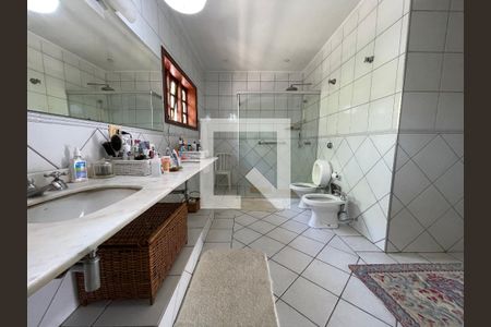 Casa para alugar com 700m², 5 quartos e 5 vagas Casa para alugar com 700m², 5 quartos e 5 vagasBanheiro da Suíte master