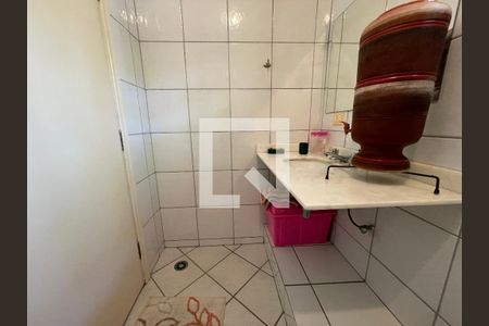 Casa para alugar com 700m², 5 quartos e 5 vagas Casa para alugar com 700m², 5 quartos e 5 vagasBanheiro do escritório 2