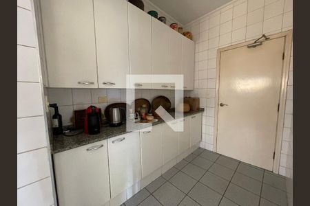 Casa para alugar com 700m², 5 quartos e 5 vagas Casa para alugar com 700m², 5 quartos e 5 vagasCozinha