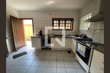Casa para alugar com 700m², 5 quartos e 5 vagas Casa para alugar com 700m², 5 quartos e 5 vagasCozinha