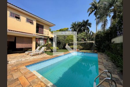 Casa para alugar com 700m², 5 quartos e 5 vagas Casa para alugar com 700m², 5 quartos e 5 vagasPiscina